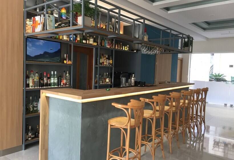 בית מלון כפרי Voula