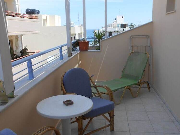 בית מלון כפרי Voula