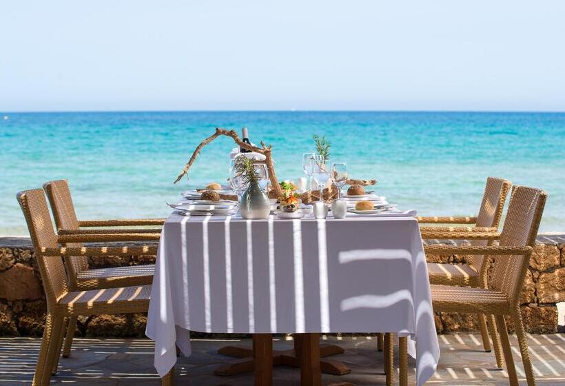 Kernos Beach Hotel & Bungalows