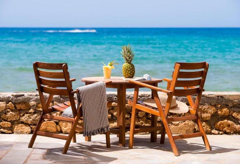 Kernos Beach Hotel & Bungalows