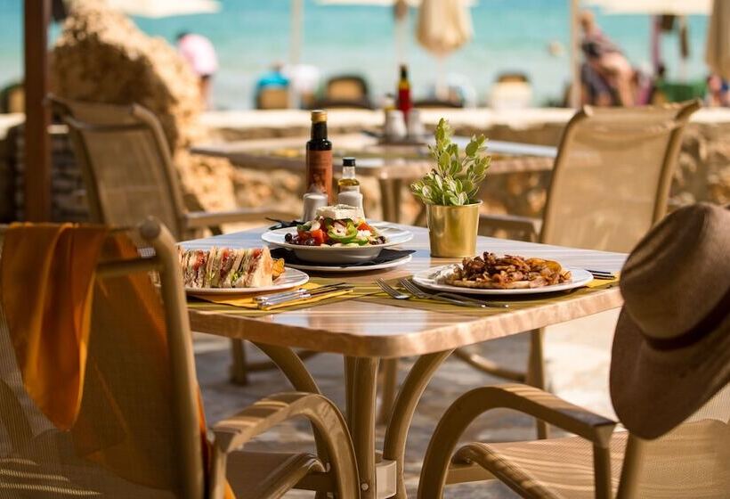 Kernos Beach Hotel & Bungalows