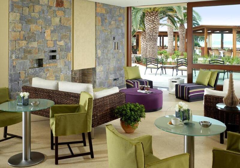 Kernos Beach Hotel & Bungalows