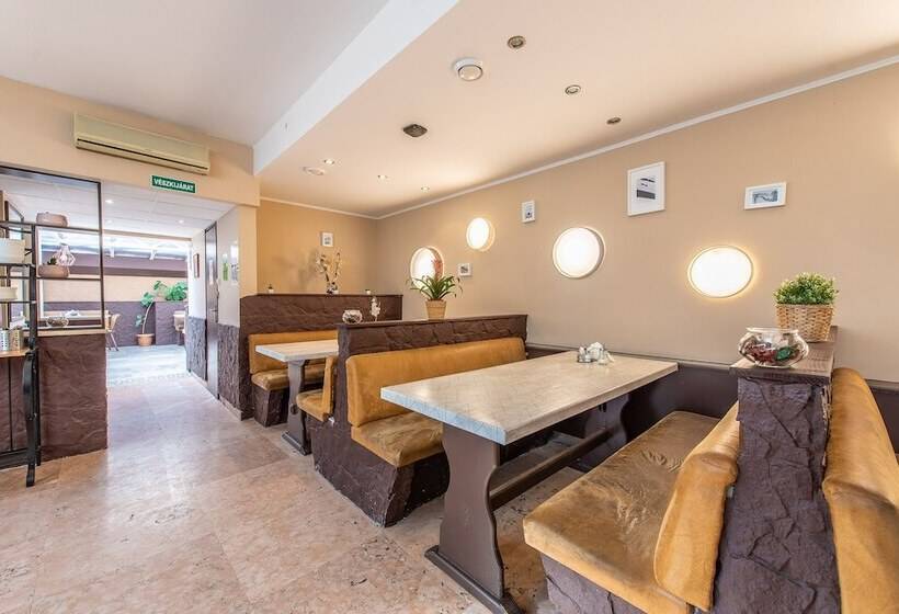 Korona Panzió Budapest