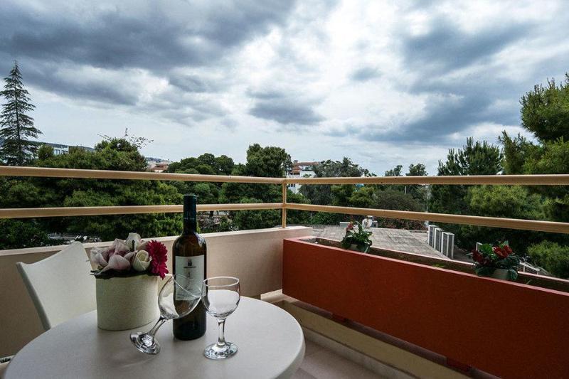 Oasis Hotel Apartments