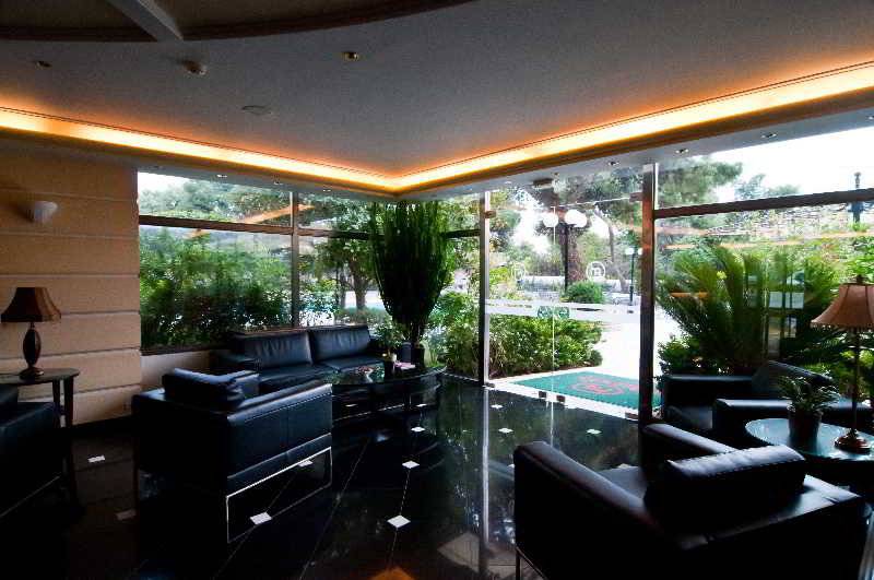 Oasis Hotel Apartments