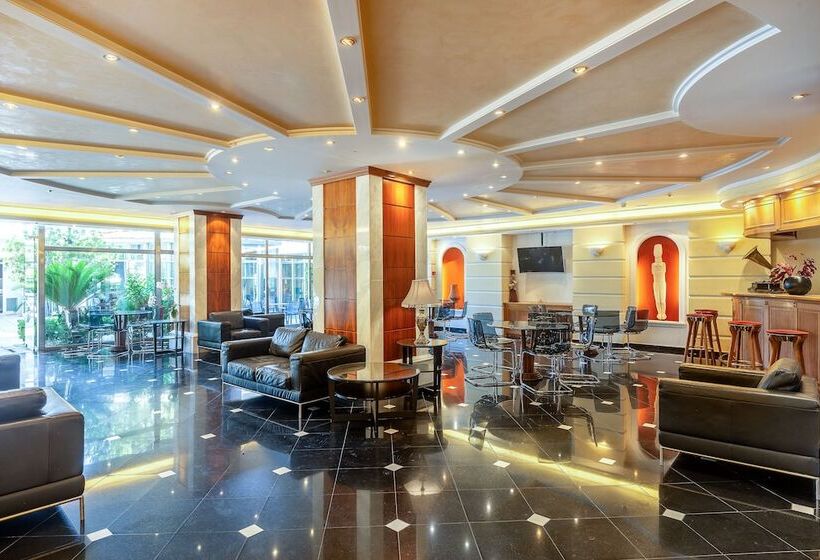 Oasis Hotel Apartments