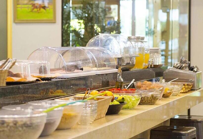 Stefanakis Hotel & Apartments