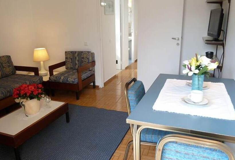 Zina Hotel Apartments