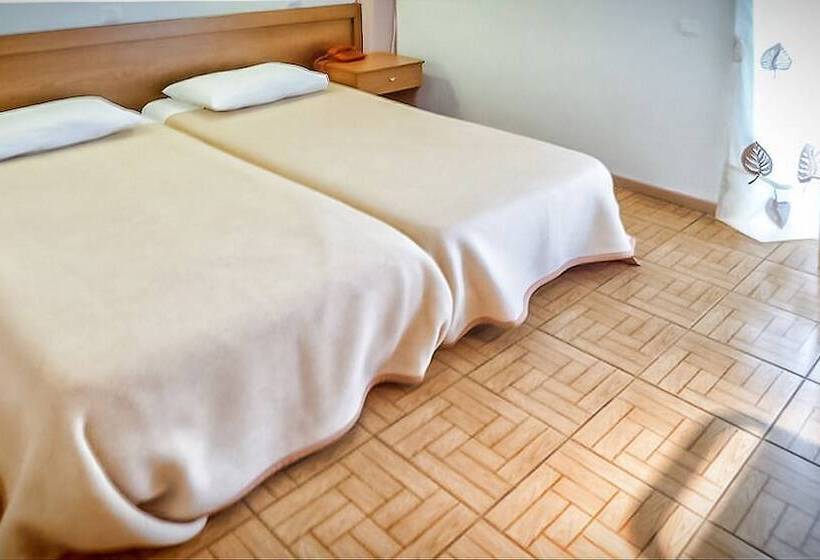 Zina Hotel Apartments