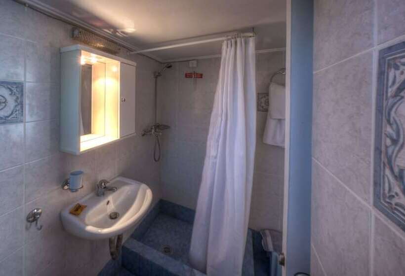 Zina Hotel Apartments