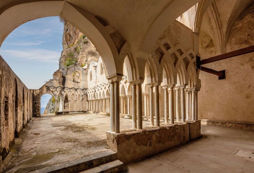 Anantara Convento di Amalfi Grand Hotel