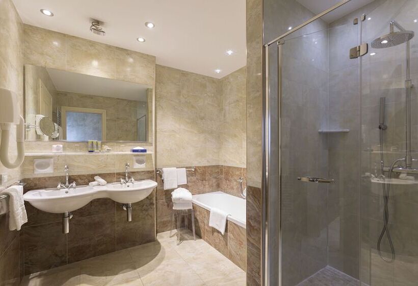 Grand Hotel Villa Serbelloni   A Legendary