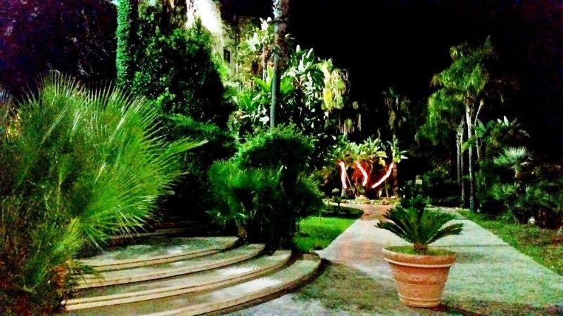 Отель Akrabello