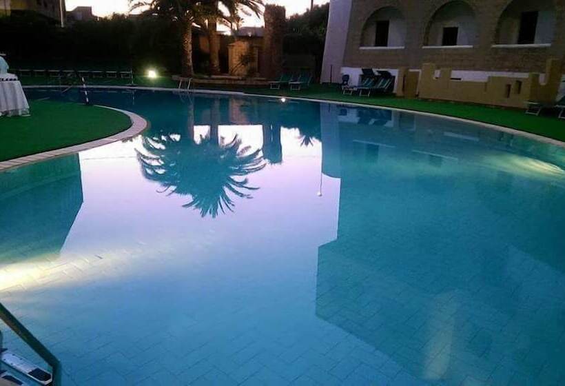 Отель Akrabello