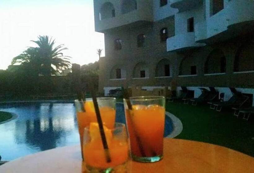 Отель Akrabello