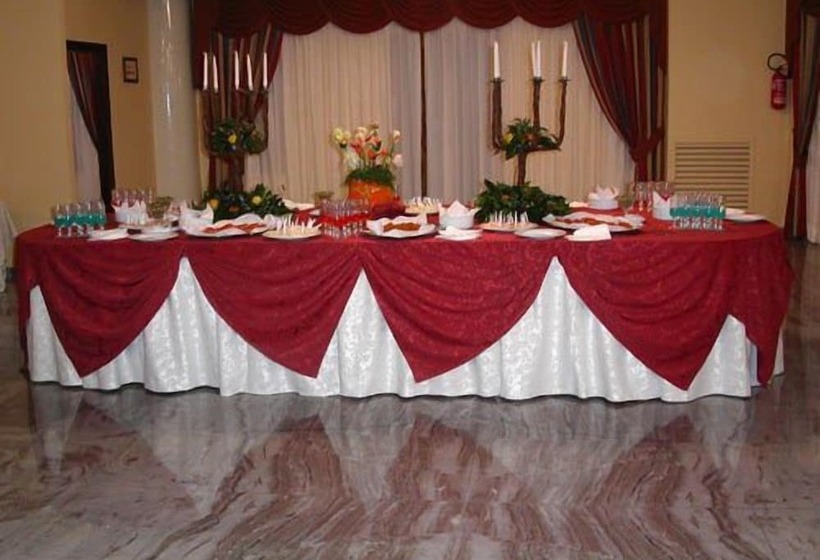 Отель Akrabello