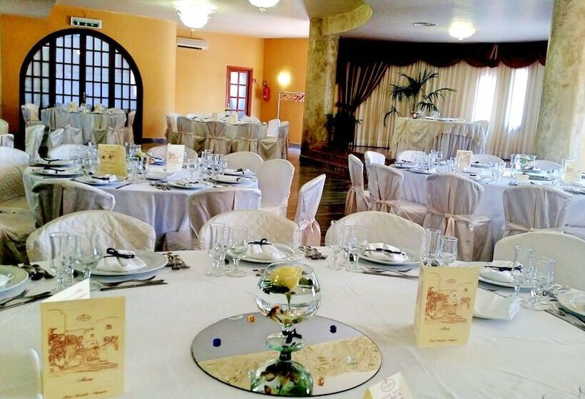 Отель Akrabello