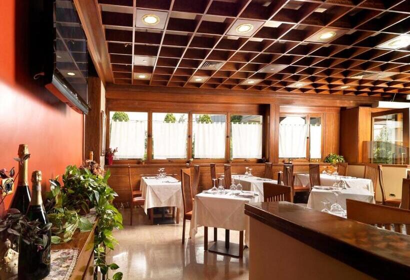 בית מלון כפרי Al Pino Verde