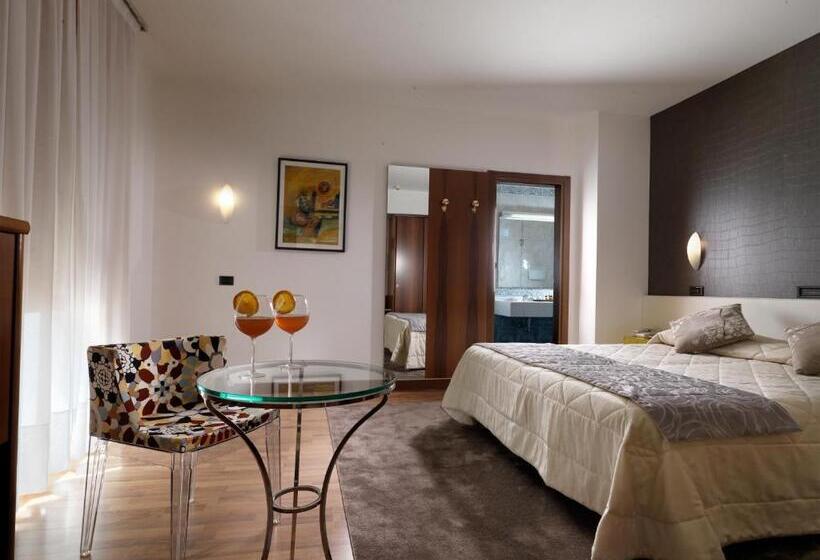 בית מלון כפרי Al Pino Verde