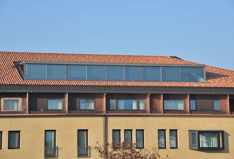 Отель Albergo Roma, Bw Signature Collection