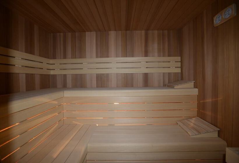 Отель Albergo Roma, Bw Signature Collection