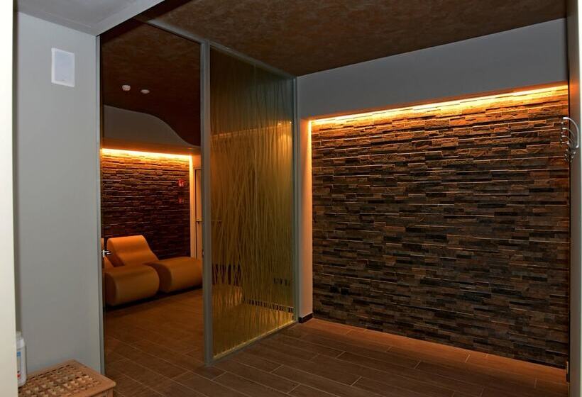 Отель Albergo Roma, Bw Signature Collection