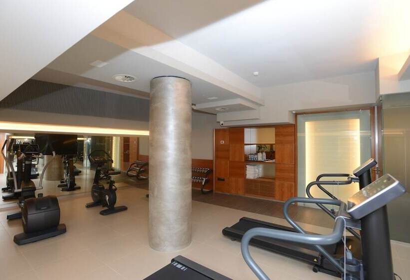 Отель Albergo Roma, Bw Signature Collection