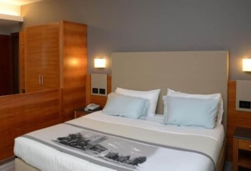 Отель Albergo Roma, Bw Signature Collection