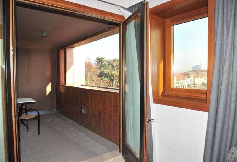 Отель Albergo Roma, Bw Signature Collection