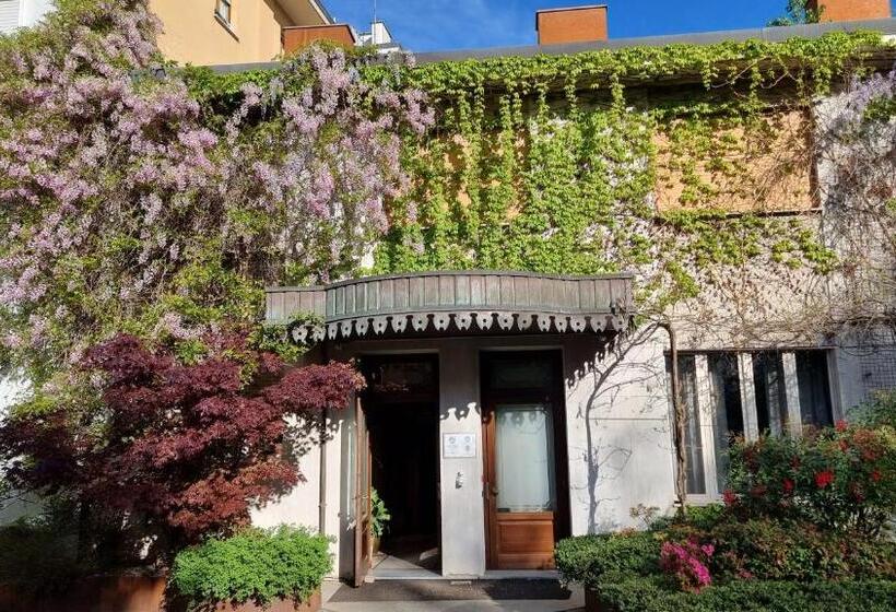 ホテル Albergo Trieste