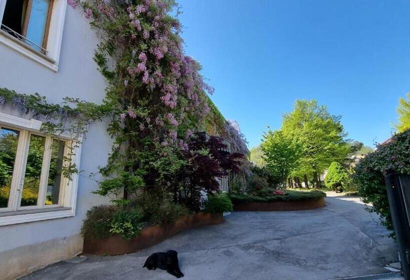 ホテル Albergo Trieste