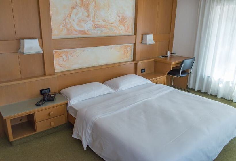 Отель Alla Posta Famiglia Pra Dal 1866 A Caprile