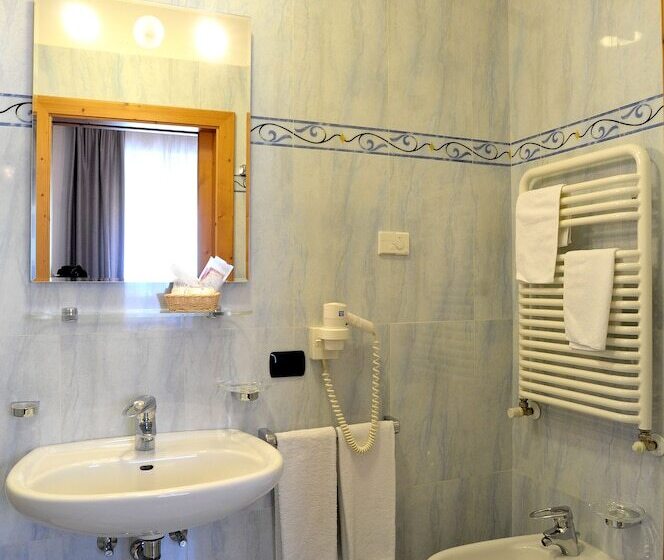 Отель Alla Posta Famiglia Pra Dal 1866 A Caprile