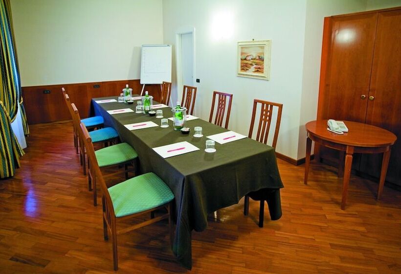 Alla Rocca Hotel Conference & Restaurant