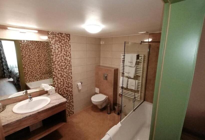 هتل Arany Bárány