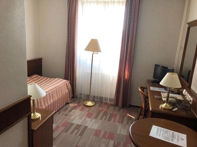 هتل Arany Bárány