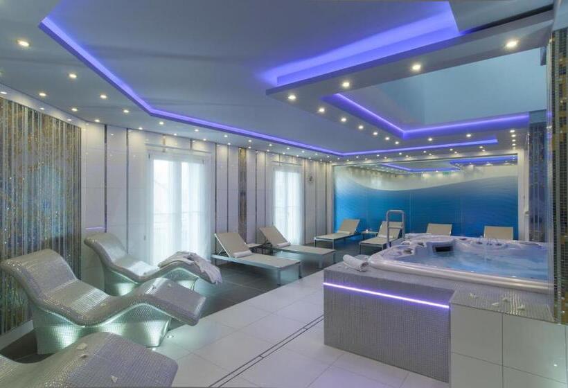 هتل Arany Bárány