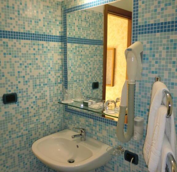 בית מלון כפרי Ariston