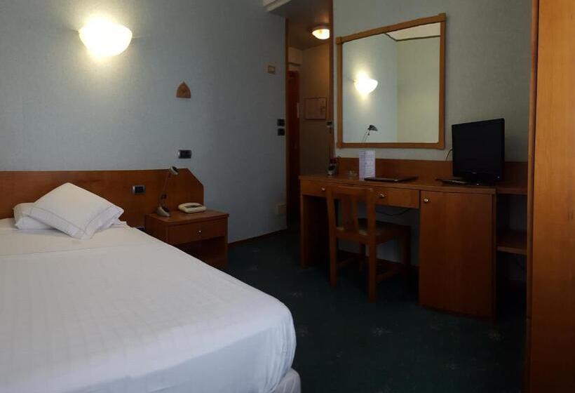 בית מלון כפרי Ariston