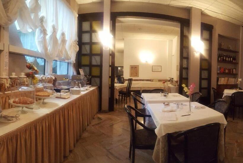 בית מלון כפרי Ariston