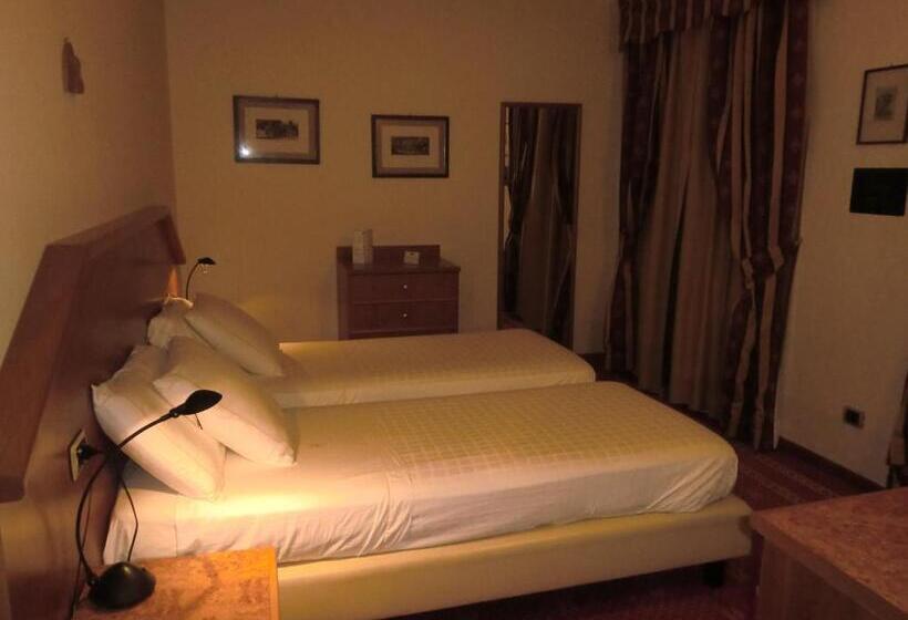 בית מלון כפרי Ariston