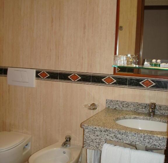 בית מלון כפרי Ariston