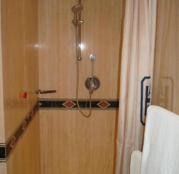 בית מלון כפרי Ariston