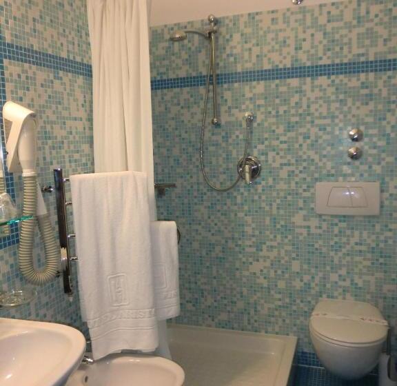 בית מלון כפרי Ariston