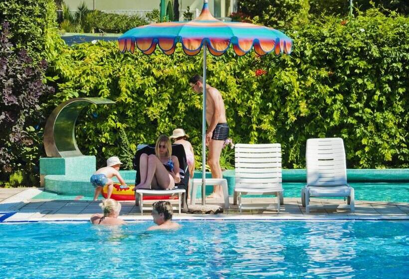 בית מלון כפרי Ariston