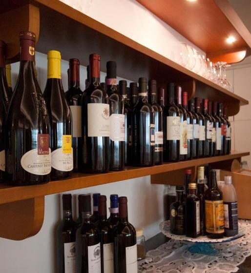 בית מלון כפרי Ariston