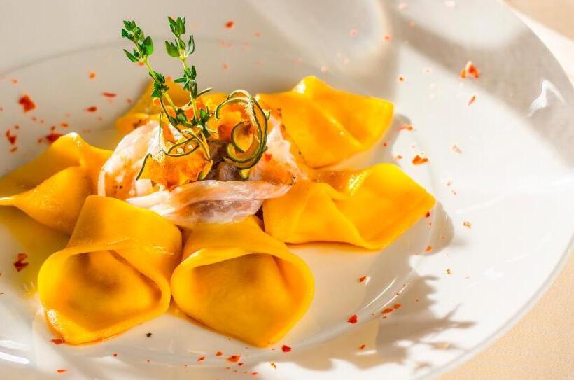 Arli Hotel Business And Wellness