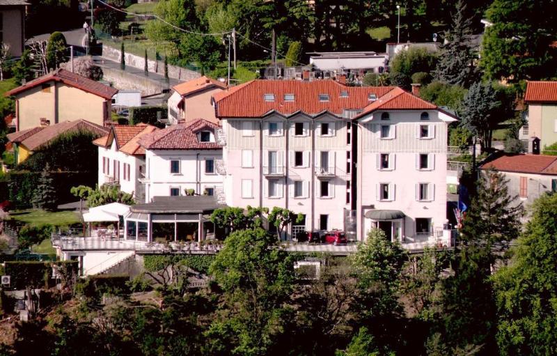 בית מלון כפרי Asnigo