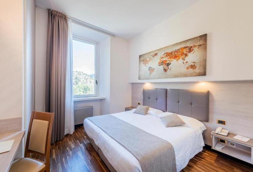 בית מלון כפרי Asnigo