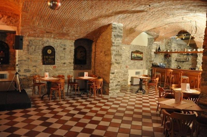 בית מלון כפרי Asnigo